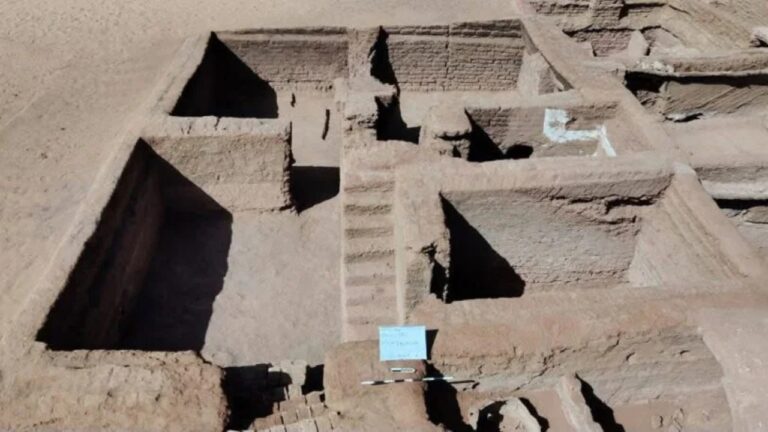 Uma cidade bizantina preservada no Egito revelou ruas, edifícios e vestígios que ajudam a entender como viviam seus habitantes há cerca de 1.600 anos