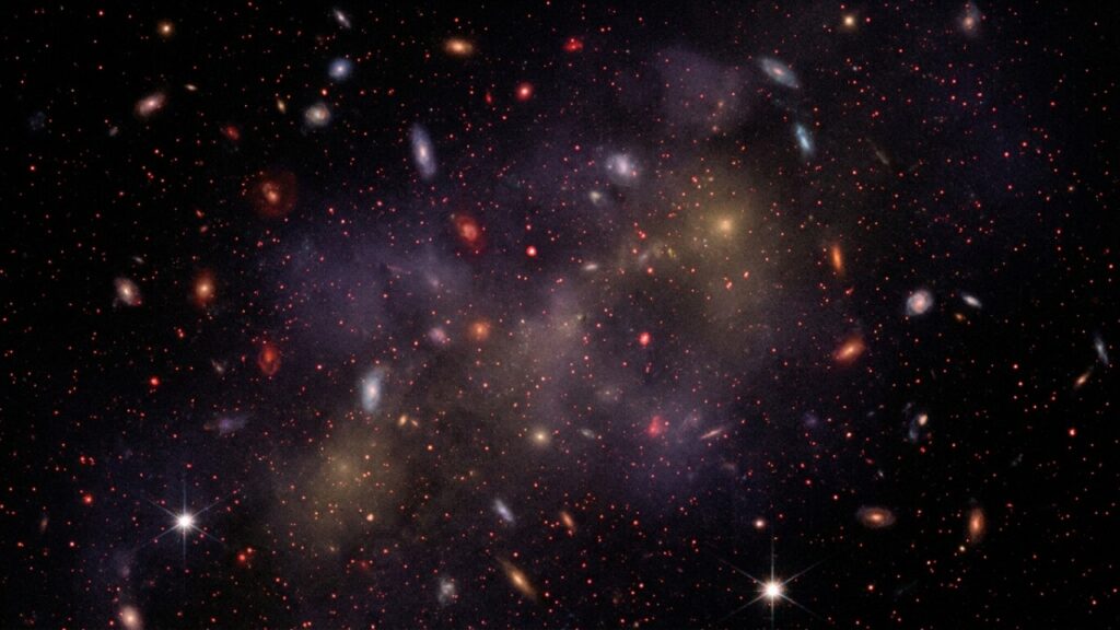 Telescópio James Webb encontra quase mil pequenos pontos vermelhos no universo primitivo e cientistas ainda não sabem exatamente o que eles são