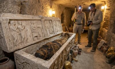 Múmia de 2 mil anos encontrada em necrópole revela marcas de um elaborado ritual de sepultamento