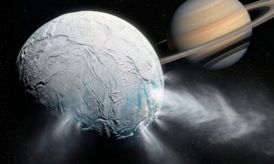 A lua de Saturno que abriga um oceano escondido sob uma espessa camada de gelo