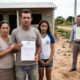 Família constrói casa de R$ 80 mil em lote cedido de boca por parente, mora por 7 anos e quando tenta regularizar descobre que o terreno foi vendido para terceiro e não tem nenhum papel que prove o acordo
