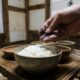 Sabedoria coreana antiga: “Não espalhe cinzas sobre o arroz cozido.” Uma lição sobre não estragar bons momentos