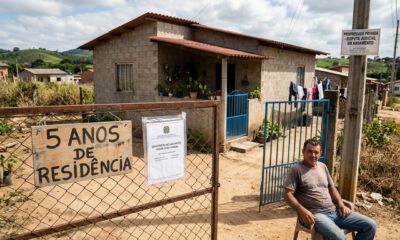 Família mora há 5 anos em terreno abandonado, gasta mais de R$ 80 mil e antigo dono reaparece exigindo saída imediata