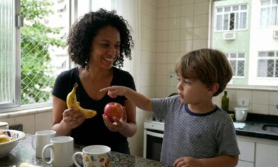 Antes de perguntar “o que você quer comer?” ao seu filho, entenda por que especialistas fazem um alerta sobre essa escolha na infância