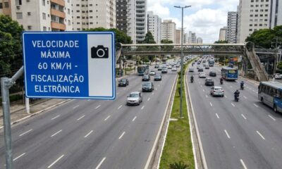 Nova placa de trânsito começa a aparecer nas ruas e muita gente ainda não entende o que ela significa