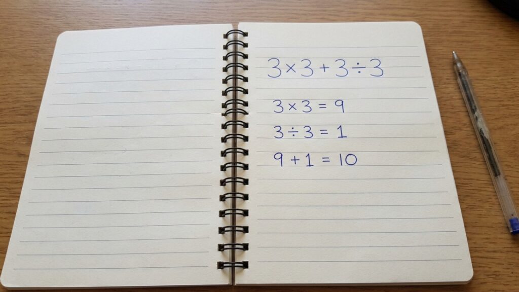 A conta 3 × 3 + 3 ÷ 3 parece óbvia, mas um detalhe muda completamente a resposta