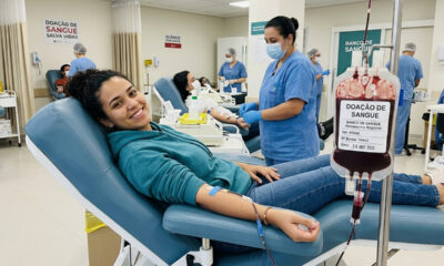 Atendente falta 1 dia para doar sangue com comprovante oficial, é demitida no dia seguinte e a Justiça do Trabalho manda reintegrar ao cargo