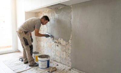 Por que tantas pessoas estão trocando azulejos por revestimentos contínuos nas reformas
