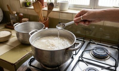 Colocar uma colher de vinagre no cozimento do arroz: para que serve e por que é recomendado