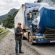 Caminhoneiro compra truck por consórcio após 6 anos de parcela, roda 3.200 km e o turbo estoura na serra, guincho custa R$ 4.500, conserto R$ 22 mil e o seguro que ele achava que cobria avaria mecânica só cobre colisão