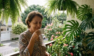 A psicologia diz que pessoas mais felizes aos 60 não conseguiram tudo o que planejaram, mas pararam de comparar a vida real com a imaginada