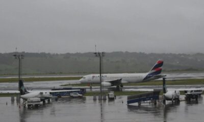 Susto no ar: Avião da LATAM desce 24 mil pés em 5 minutos após emergência em voo