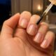 O segredo de como salvar cutículas ressecadas e unhas fracas com apenas 1 hábito antes de dormir