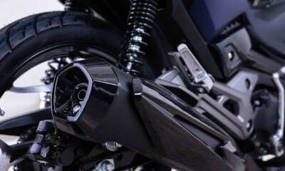 Nova moto de 125 cc aposta em baixo consumo e itens que costumam aparecer em modelos mais caros