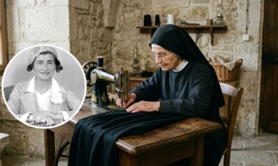 A mãe morreu quando ela tinha 12 anos e o pai a abandonou em um orfanato de freiras. Aprendeu a costurar no orfanato, trabalhou como cantora de cabaré, e revolucionou a moda feminina criando uma das marcas mais valiosas do planeta