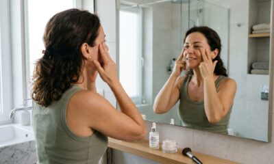 O treino facial que promete adiar o botox mas esconde riscos se feito do jeito errado