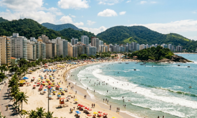 A "Pérola do Atlântico" com 27 praias e litoral em formato de dragão a 98 km de São Paulo