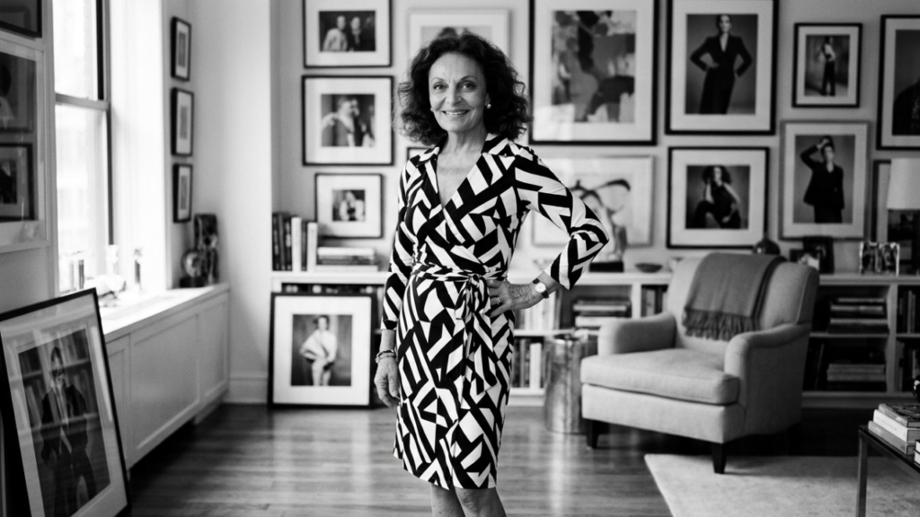 Reflexão de Diane von Furstenberg do dia, “Eu nunca conheci uma mulher que não fosse forte; elas apenas escondem isso às vezes”. Lições sobre síndrome do impostor, autoimagem e por que as mulheres precisam parar de mascarar o seu próprio poder