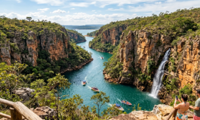 Com 1.440 km² de espelho d'água desde 1960 e cânions de quartzo de 20 metros, esse "Mar de Minas Gerais" encanta com beleza única