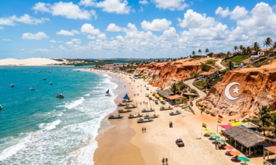 A Terra dos Bons Ventos encanta com montanhas vermelhas em plena na praia mais famosa do Ceará e um centro tombado pelo IPHAN