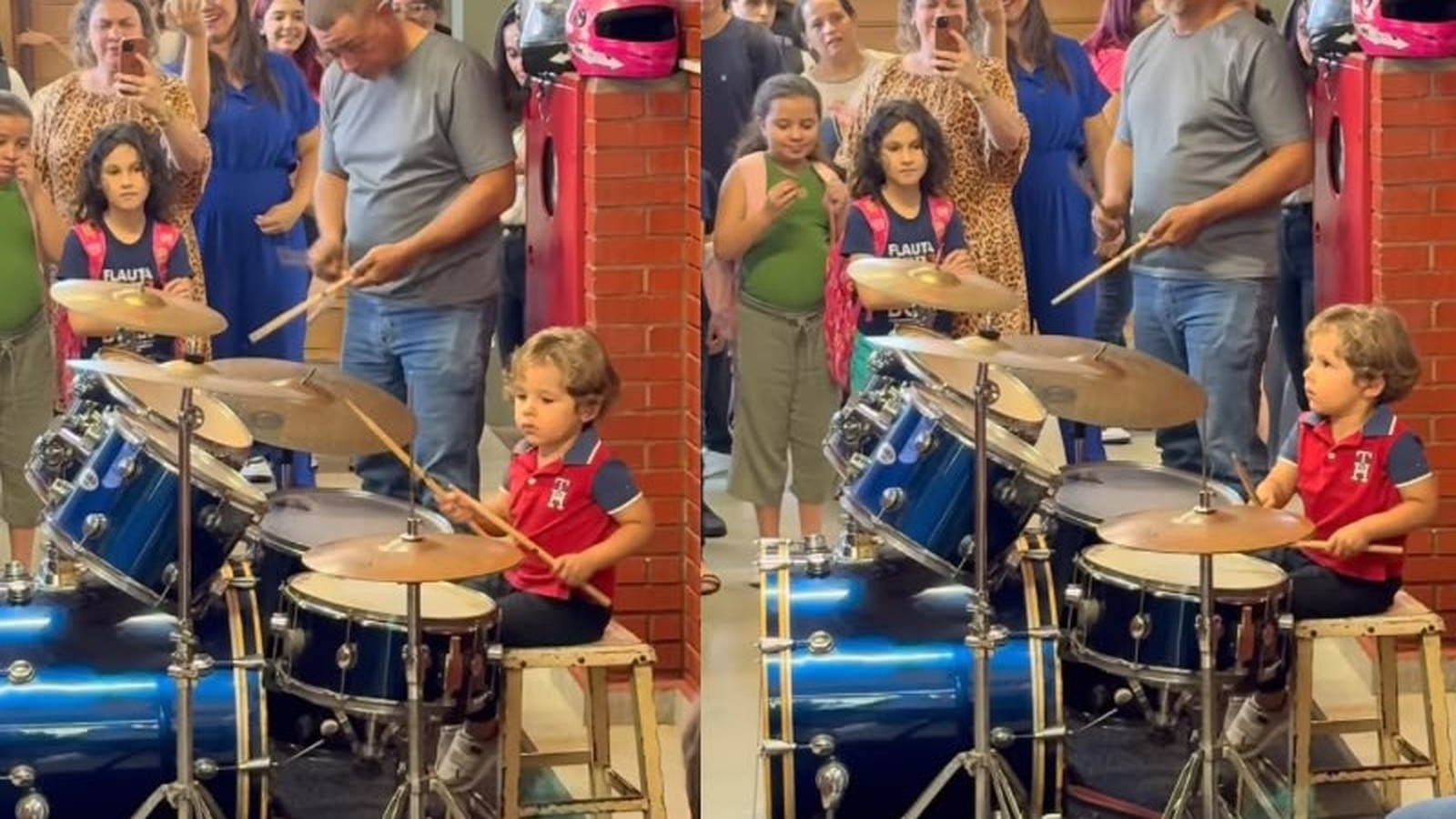 Menino de cabelos encaracolados toca bateria azul profissional em apresentação, público assiste