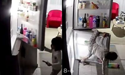 Imagem dividida com criança olhando e depois presa em geladeira aberta, segurando controle remoto