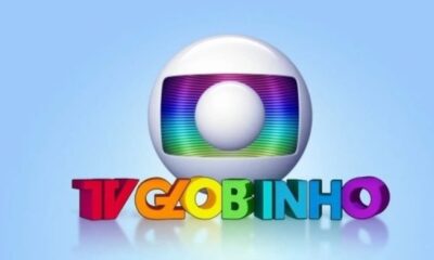 Logo da TV Globinho, com o globo da Rede Globo e o nome do programa em letras coloridas 3D