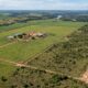 Família compra chácara de 20 mil m² por R$ 1,2 milhão, manda cercar a propriedade e descobre que quase 3 mil m² estão faltando
