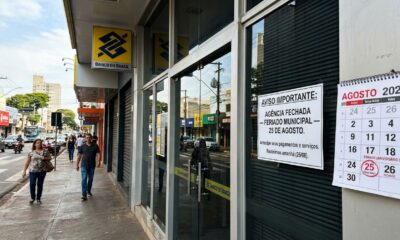 Bancos, escolas e repartições fecham nesta terça-feira, 25 de agosto, e serviços devem ser antecipados