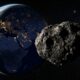 Asteroide potencialmente perigoso vai passar perto da Terra durante a noite e cientistas revelam detalhes sobre tamanho, velocidade e trajetória do objeto espacial
