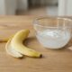 O truque com casca de banana que está surpreendendo dentro de casa