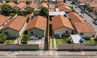 Vizinho avança 80 centímetros com o muro, dono percebe 16 anos depois e descobre que recuperar a faixa pode não ser tão simples