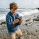 Menino de 11 anos encontra dente pré-histórico na praia e descobre que ele pertenceu a um antigo predador considerado terror dos oceanos