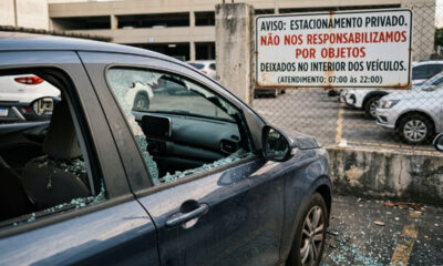 Motorista tem notebook de R$ 6 mil furtado em estacionamento com placa de isenção de culpa e juiz obriga estabelecimento a pagar indenização