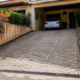 Raspagens na garagem podem atingir o para-choque e a parte inferior do carro. Quais pontos do acesso merecem atenção para evitar danos durante as manobras diárias