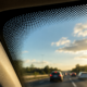 Aqueles pontos pretos ao redor do para-brisa do seu carro não são decoração; a frita cerâmica ajuda a proteger o adesivo da luz UV e reduz a distorção relacionada ao calor