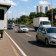 Como realmente funcionam as câmeras de velocidade? A partir dessa distância, a câmera mede a velocidade