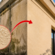 Arquiteto ensina como renovar fachadas desgastadas usando pintura mineral para reduzir o desbotamento sem trocar o revestimento