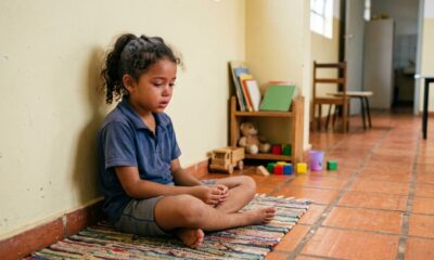 Para a psicologia infantil, chorar por tudo não significa que a criança precise ser apontada ou corrigida o tempo todo, mas pode indicar uma fase de maior sensibilidade