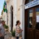 Bancos e repartições fecham nesta terça-feira, 18 de agosto, e moradores devem antecipar serviços