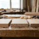 MDF, MDP ou madeira maciça: entenda a diferença entre os materiais e veja qual é o melhor para resistir à umidade da cozinha e do banheiro