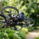 Empresa cria "drone aniquilador de mosquitos" que persegue os insetos no ar e promete transformar o combate às picadas em cena de ficção científica