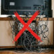 Adeus, fios embolados atrás da televisão: o truque simples de reciclagem para separar e identificar cada cabo sem gastar um centavo