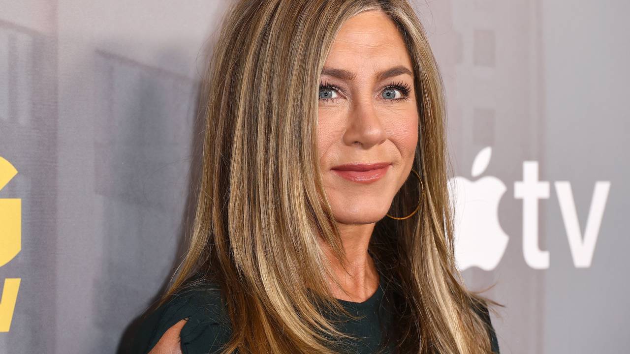 Jennifer Aniston sobre aceitação: “É impossível agradar a todos, e sugiro que todos paremos de tentar.” Uma reflexão sobre limites, paz interior e parar de viver em busca de aprovação