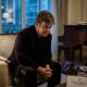 Citação do dia de Elton John: “As três palavras mais difíceis de dizer não são 'Eu te amo', são…” — Lições de vida de uma citação inspiradora do lendário cantor e compositor sobre vulnerabilidade, pedir ajuda, autoaceitação, resiliência, cura, coragem, relacionamentos e crescimento pessoal