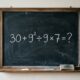A conta 30 + 9² ÷ 9 × 7 parece coisa de escola, mas exige atenção para não errar