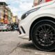 Michelin cria pneu sem ar que praticamente não fura, dispensa calibragem e promete mudar a mobilidade, mas ainda não pode ser instalado nos carros comuns