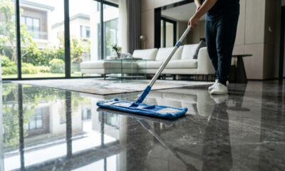 Misturar álcool líquido com detergente neutro e água morna: a receita caseira para deixar o piso de porcelanato brilhando e sem manchas
