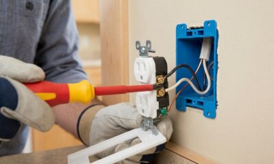 Eletricista ensina como melhorar o desempenho das tomadas usando reaperto das conexões para eliminar o mau contato sem trocar a instalação