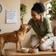 O tutor que organiza o dia do cachorro ou do gato como parte da própria rotina pode não estar só cuidando do animal, mas encontrando companhia, vínculo e uma responsabilidade com significado, de acordo com a psicologia